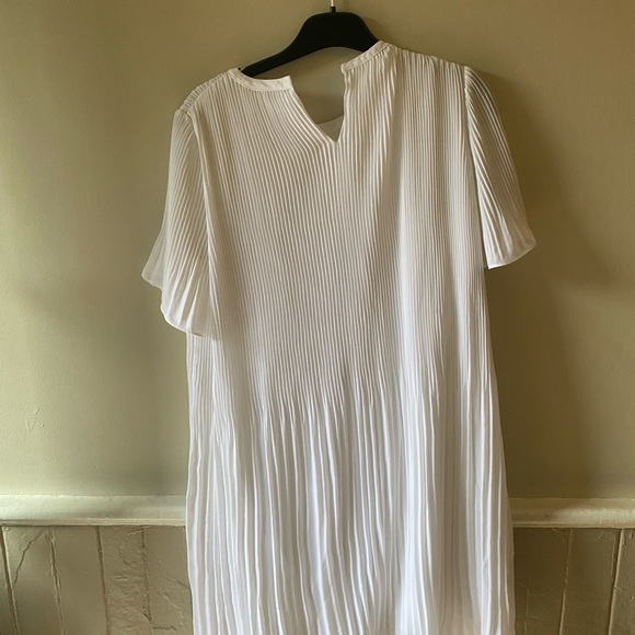 Oak and Fort dress. - Picture 2 of 3